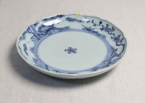 江戸中期染付二方に竹梅図6寸皿 ホツ,ニュウ,少フリモノ