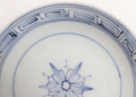 江戸幕末染付丸文散らし図蓋茶碗①