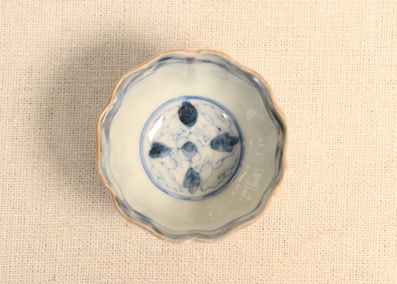 明治前期色絵柴垣に梅と龍図通り物小向付 | 吉祥寺PukuPuku