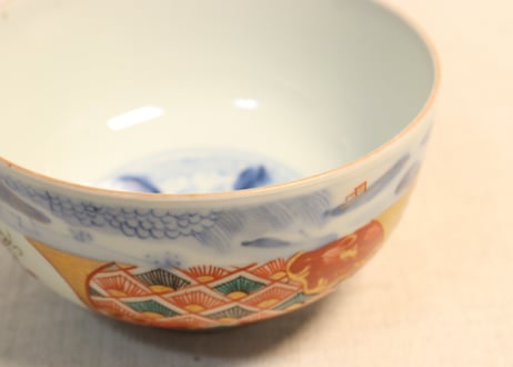 明治前期色絵柴垣に梅と龍図通り物蒸茶碗
