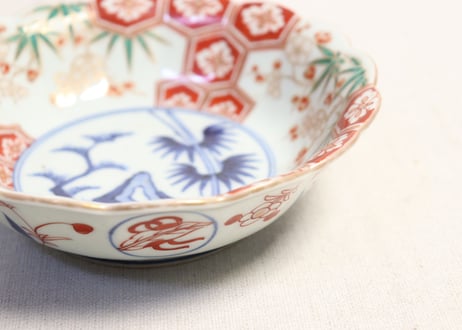 江戸中期色絵竹梅に亀甲菱花図なます皿①5客組　窯傷