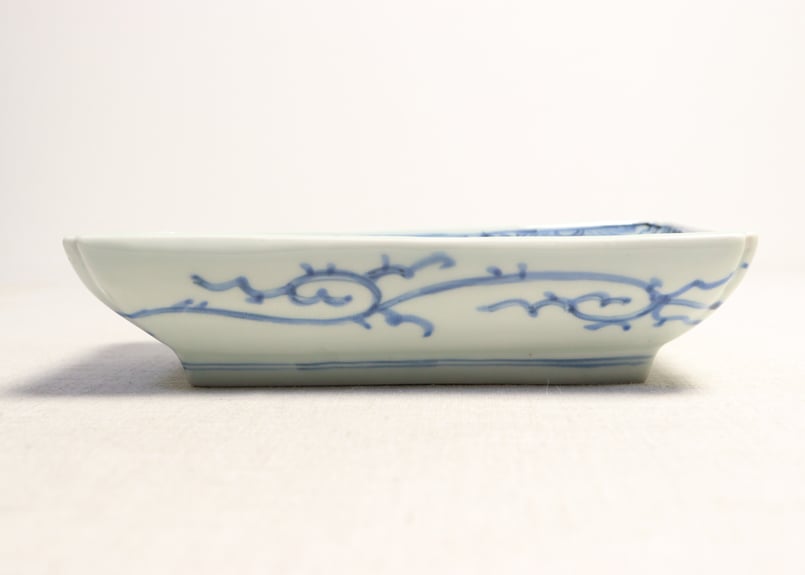 江戸幕末染付線描き牡丹図長皿 かたつき | 吉祥寺PukuPuku