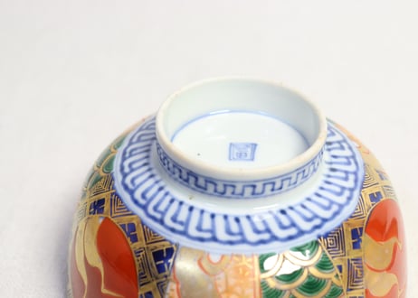 明治前期色絵桃と松鶴図通り物蒸茶碗