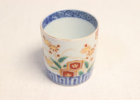 江戸中期色絵草花と亀甲図のぞき(大ぶり) 小ニュウ