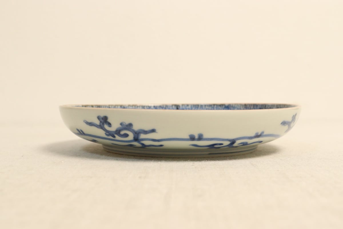 染付 小皿 5枚 美品 山水 江戸 歪み 幾何学 唐草 銘 江戸幕末染付山水に微塵唐草図5寸皿④ノミホツ | 吉祥寺PukuPuku