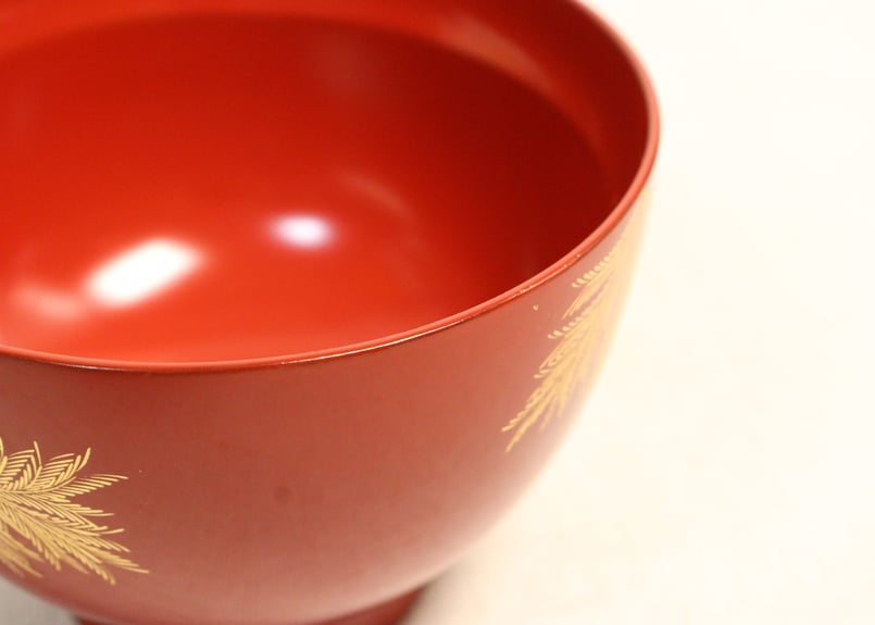 沈金　吸物椀　蝶に孔雀の図　朱色　木製品　５客　N1105AS-fbui 沈金 吸物椀 蝶に孔雀の図 朱色 木製品 5客 N1105AS-fbui