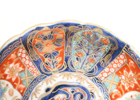明治前期色絵団龍と牡丹と菊図通り物豆皿