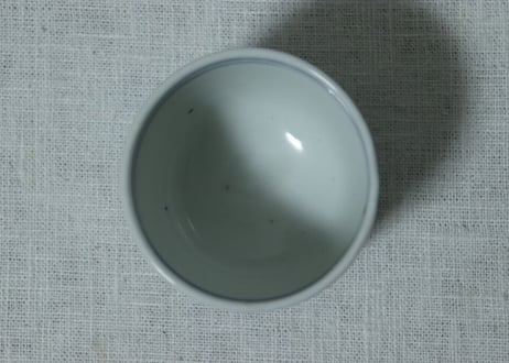 明治前期染付よろけ文ころ茶碗 窯傷