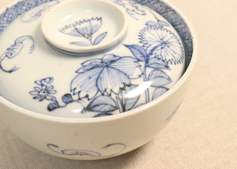 江戸後期染付菊と蝙蝠図飯茶碗
