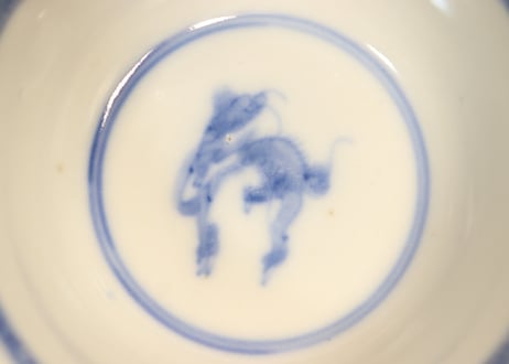 明治前期金彩染付梅に鶯図通り物蓋茶碗②　少甘手
