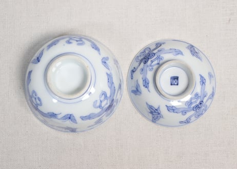 明治前期染付結び文に蝶図蓋茶碗