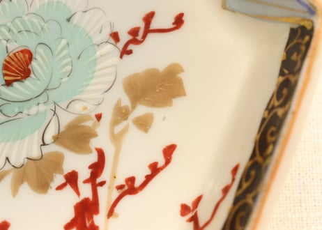 明治前期色絵牡丹図菱型皿