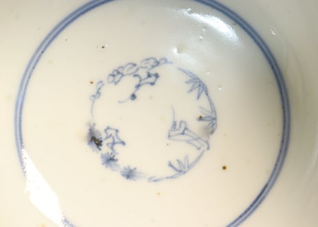 江戸後期染付菊と蝙蝠図飯茶碗