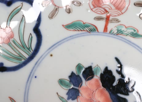 明治前期色絵六方に牡丹と水仙図7寸皿②かたつき