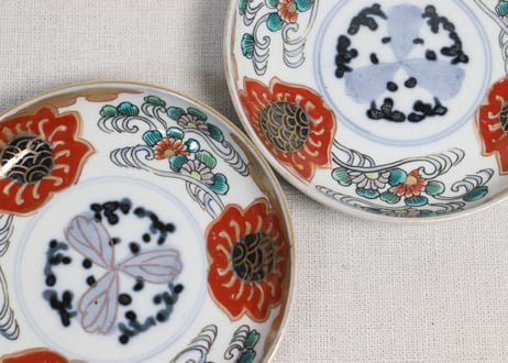 明治前期色絵流水に菊と青玉図小皿