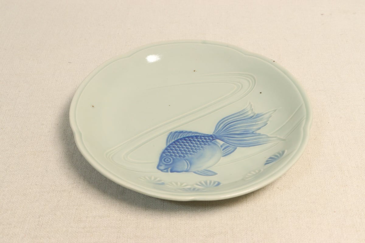 お値下げしました、古九谷　白磁　陽刻　菊　豆皿 お値下げしました、古九谷 白磁 陽刻 菊 豆皿 楽天市場】菊皿