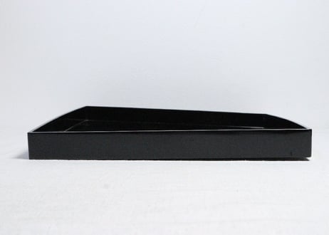 総黒沈金波千鳥図会席膳　5客組　1客ノミホツ,歪み