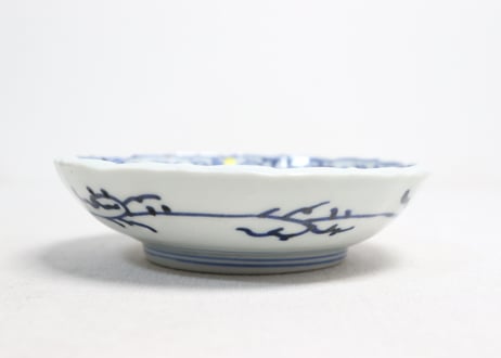 江戸幕末線描き牡丹唐草図小なます皿　ノミホツ