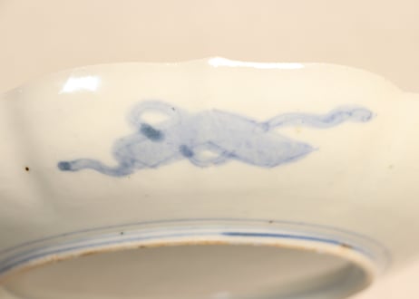 明治前期色絵窓絵花図7寸皿①　色擦れ,見込み濃いめ