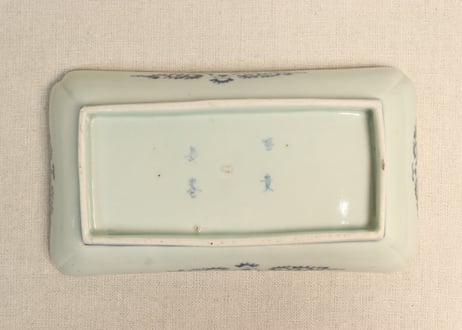 江戸中期染付蛸唐草図長皿
