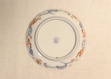 明治前期色絵桃に山水と鳥籠図通り物小皿②