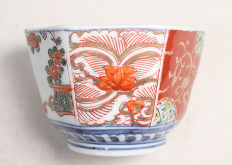 明治前期色絵花と唐草図六角向付①