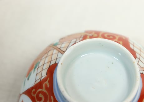 明治前期色絵瓢箪に蝶と花鳥図飯茶碗②高台ホツ,窯傷