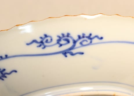 明治前期染付三方に山水窓絵と萩唐草図イゲ縁通り物８寸皿