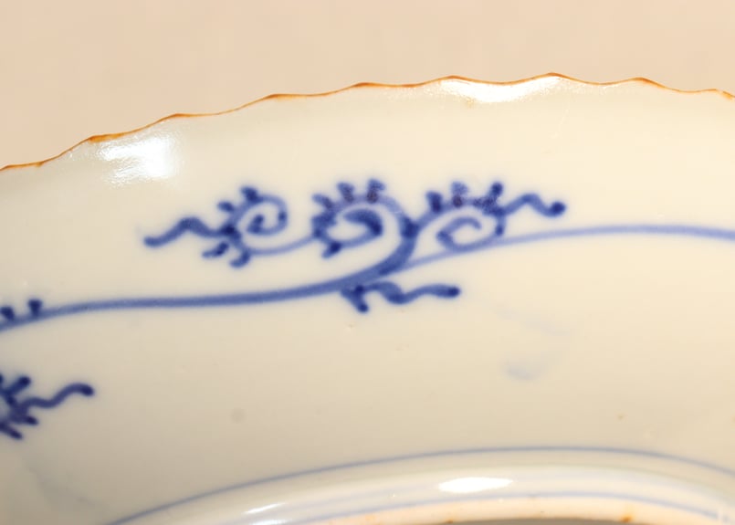 八花弁皿　染付　色絵付　取り皿　なます皿　岩　梅　菊　銘　明治　イ号 明治前期紙刷牡丹図なます皿 | 吉祥寺PukuPuku