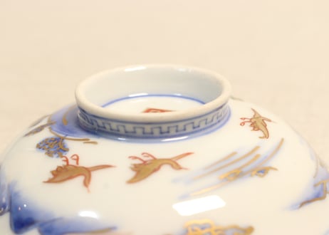 明治前期金彩染付山水図通り物飯茶碗①濃いめ