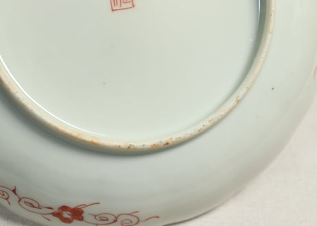 明治前期色絵三方菊図通り物7寸皿①文字大,蝶青色