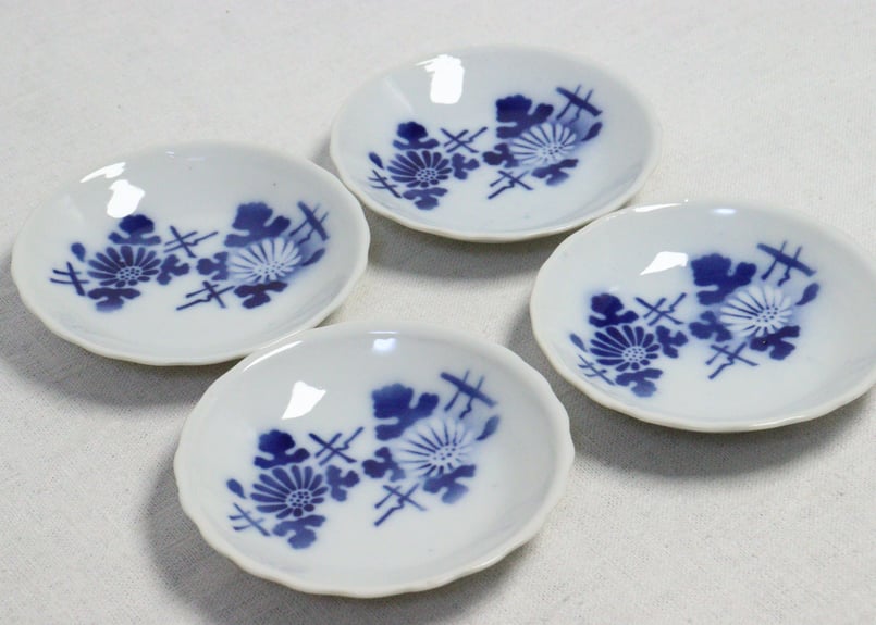 大正~昭和戦前染付吹き墨菊図小皿 | 吉祥寺PukuPuku