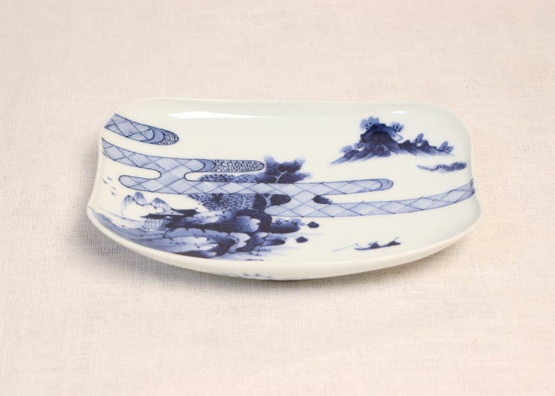 2110 明治大正 伊万里 舟形皿 4客　長山文製 染付山水　時代物 2110 明治大正 伊万里 舟形皿 4客 長山文製 染付山水 時代物