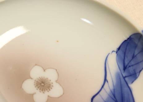 明治後期～大正染付桃と花図桃型皿① 濃いめ