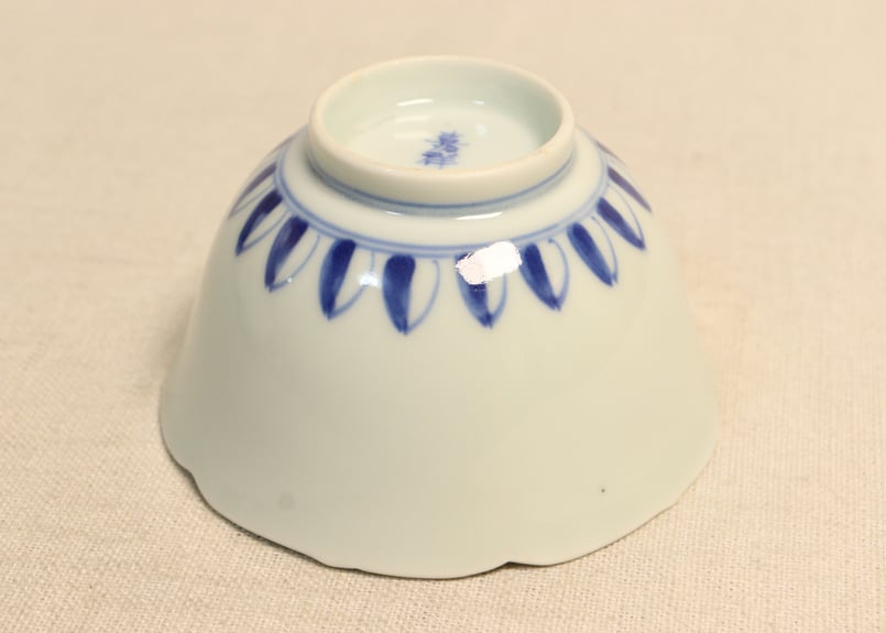 明治後期～大正 五輪花色吹雪文小鉢 氷コップ 明治後期～大正 五輪花色