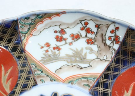 明治前期色絵桃に梅図7寸皿