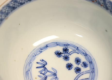 明治前期色絵芦に鳥と牡丹図通り物飯茶碗