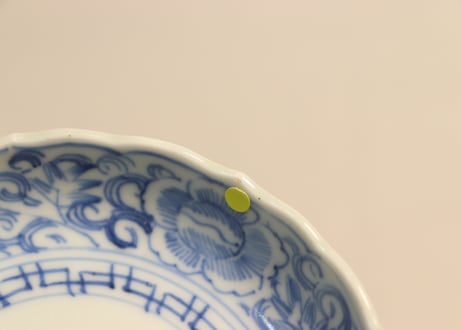 江戸幕末線描き牡丹と唐草図小皿②ノミホツ