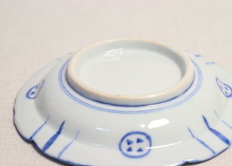 明治前期染付芙蓉手草花図鍔縁5寸皿