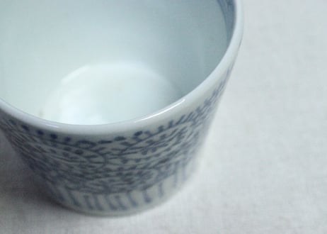 江戸幕末染付蛸唐草文図猪口①