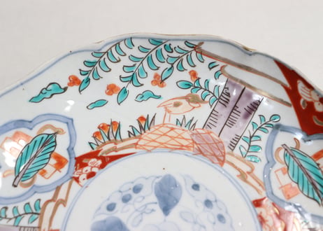 明治前期色絵籠目と花鳥図7寸皿②黒点,かたつき