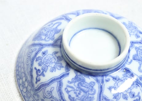明治後期～大正銅判麒麟と獅子牡丹図蓋茶碗