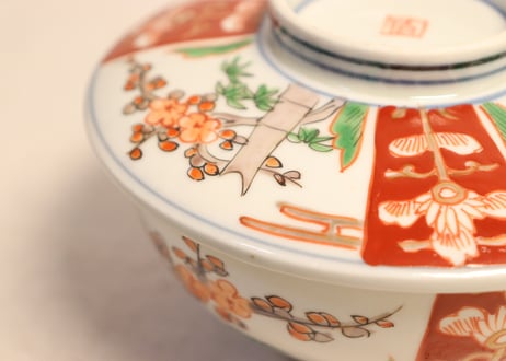 明治前期色絵竹梅と牡丹図蒸茶碗
