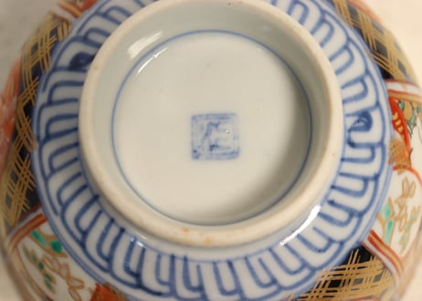 明治前期色絵桃と鶴図通り物飯茶碗
