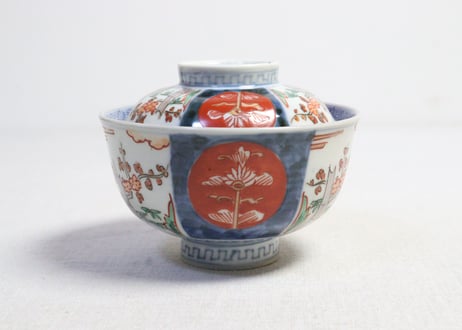 明治前期色絵桃と竹梅図通り物飯茶碗　蓋フリモノ