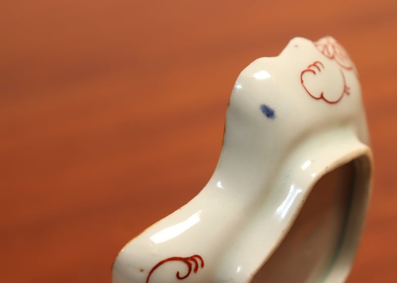 江戸中期赤絵金彩山葡萄図変形豆皿 かたつき | 吉祥寺PukuPuku