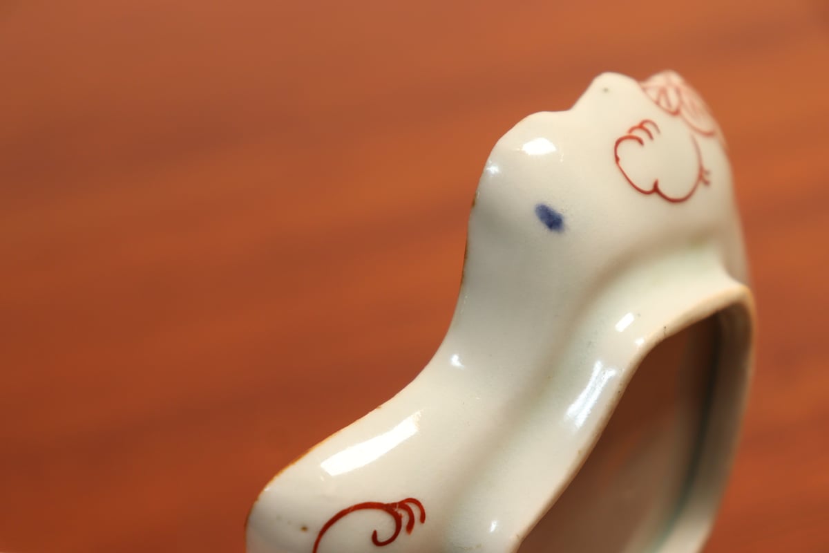 江戸中期赤絵金彩山葡萄図変形豆皿 かたつき | 吉祥寺PukuPuku