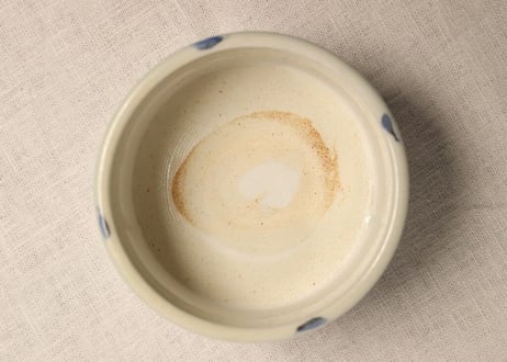 江戸幕末染付蝶と草花図火入れ,灰吹きセット 灰吹き小ホツ,ニュウ