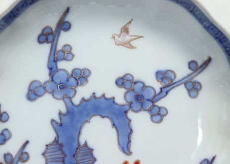 明治前期金彩染付梅に鳥図なます皿