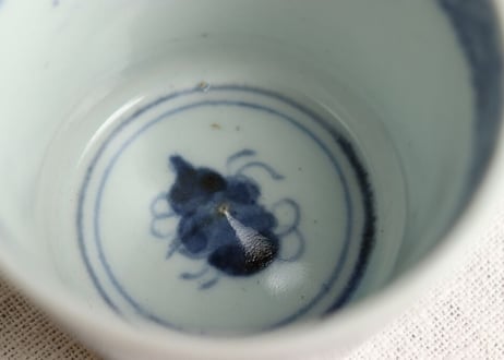江戸後期染付二方に牡丹図そば猪口 ノミホツ